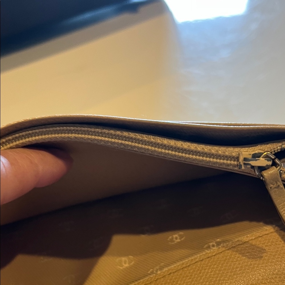 CHANEL Tan Leather Wallet with Logo - Picture 5 of 12